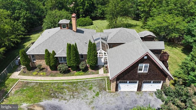 393 High Knob Rd, Front Royal, VA 22630