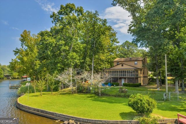 879 N  Confederate Dr, Macon, GA 31220