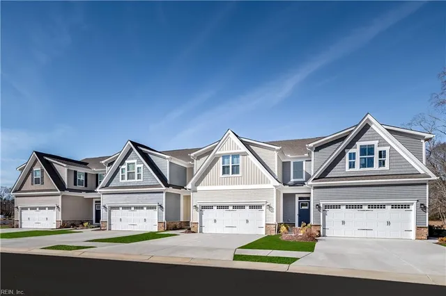 1122 Breakwater Trl, Carrollton, VA 23314