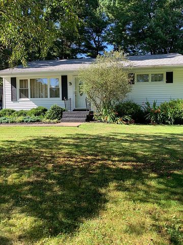 598 Maxwell Dr, Titusville, PA 16354