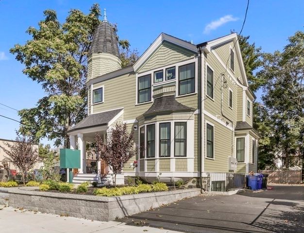 12 Reedsdale St, Allston, MA 02134