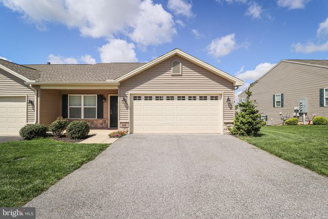 238 Palomino Way #150, Red Lion, PA 17356