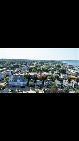 10 Brewster St, Plymouth, MA 02360