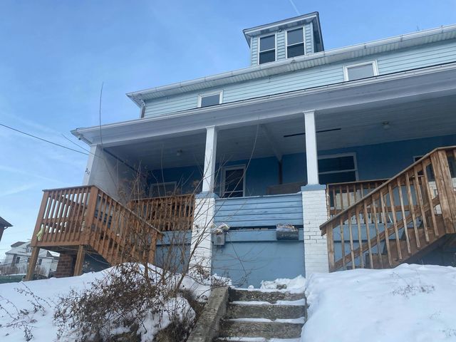 212-214 N  Jefferson St, Connellsville, PA 15425