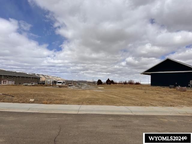 1975 Masters Dr, Rock Springs, WY 82901
