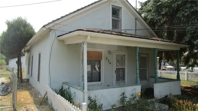 234 E  Front Ave, Joliet, MT 59041