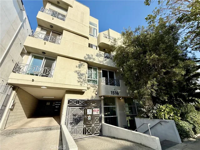 1516 Hi Point St, Los Angeles, CA 90035