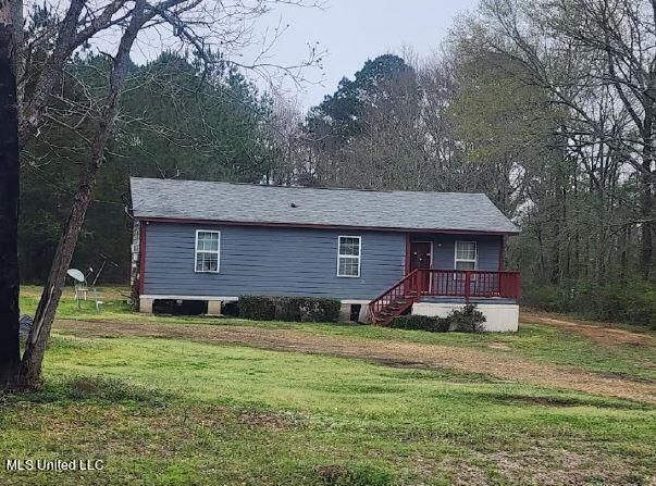 1042 Martin Luther King Dr, Summit, MS 39666