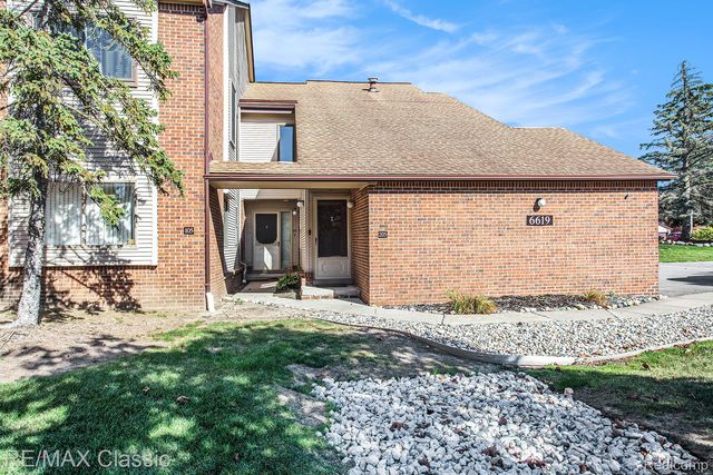 6619 Ridgefield Cir #205, West Bloomfield, MI 48322