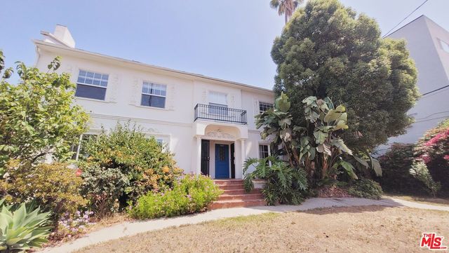 5409 Russell Ave, Los Angeles, CA 90027