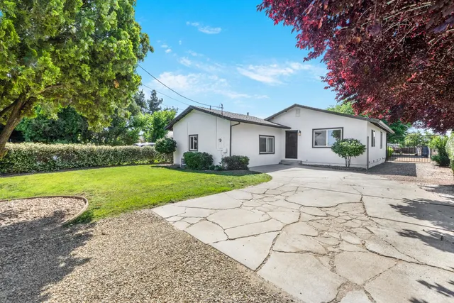 5624 E  Washington St, Stockton, CA 95215