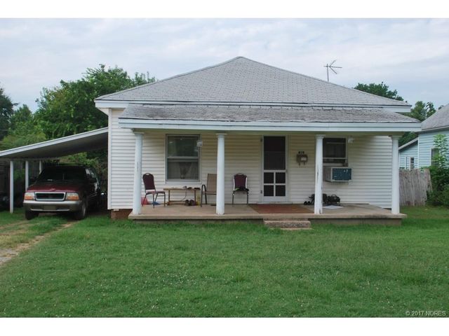 419 E  4th Ave, Bristow, OK 74010