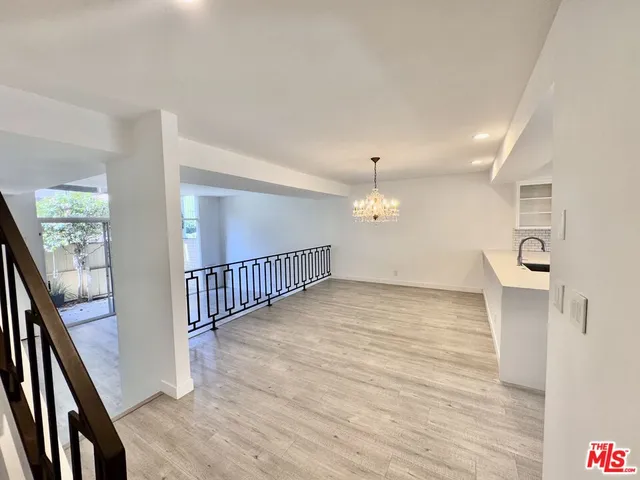 5346 Fairview Blvd, Los Angeles, CA 90056