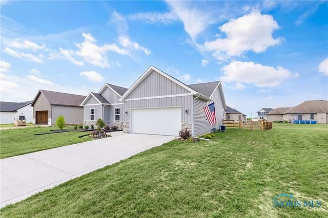 109 Ashberry Way, Swanton, OH 43558