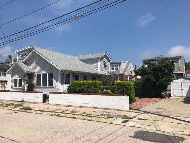 116 Hewlett Ave, Point Lookout, NY 11569