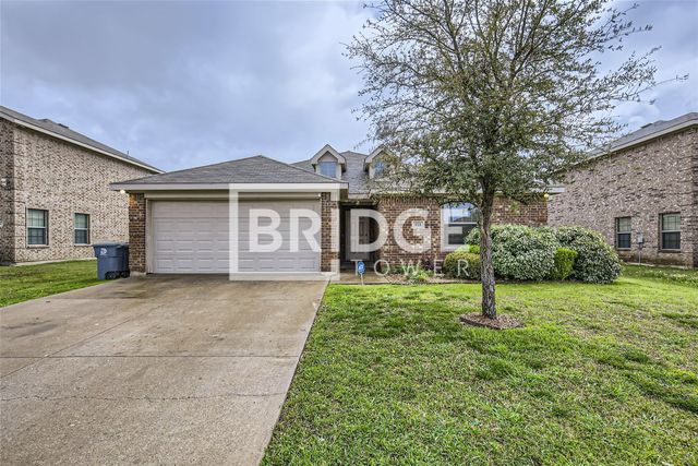 918 Abigale Ln, Dallas, TX 75253