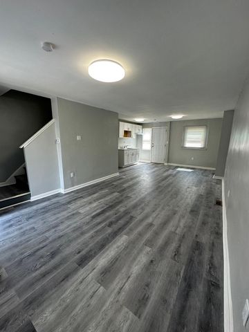 6828 Regent St, Philadelphia, PA 19142