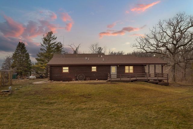 33245 90th St, Waseca, MN 56093