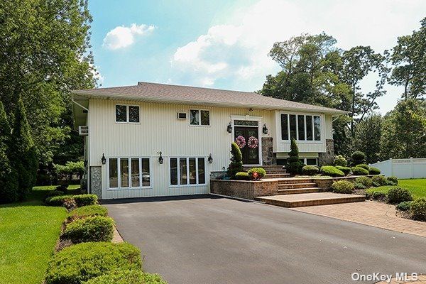Real Estate Old Bethpage Ny