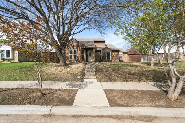 2406 Forestmeadow Dr, Lewisville, TX 75067