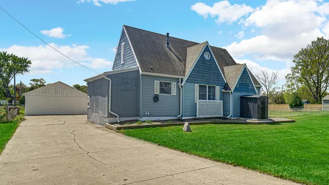 324 W  Johnson Rd, La Porte, IN 46350