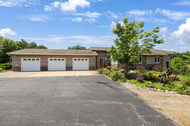 N8071 Hatch Lake Rd, Iola, WI 54945