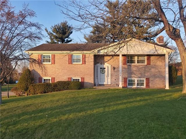 2233 Maple Dr, Ford City, PA 16226