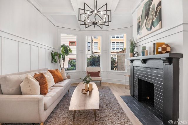 1742 Larkin St, San Francisco, CA 94109