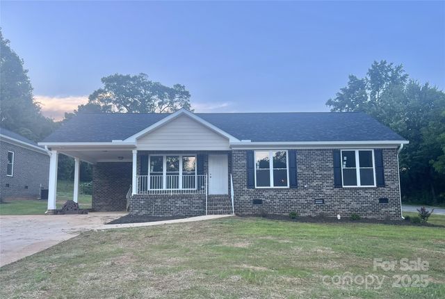 1280 N  Shaver St, Salisbury, NC 28144