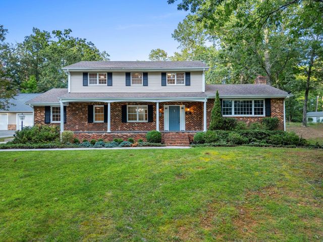 1971 W  Ruritan Rd, Roanoke, VA 24012