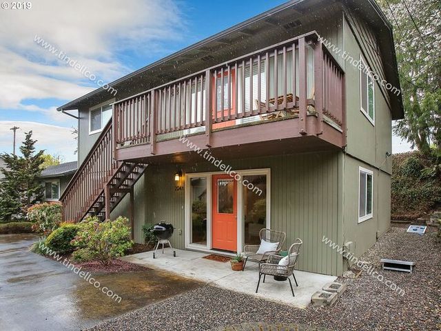 2929 SW Miles St #4, Portland, OR 97219