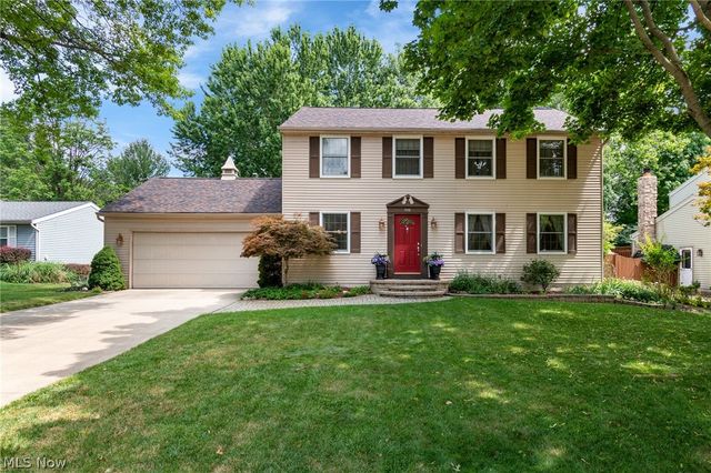 559 Berkshire Dr, Medina, OH 44256