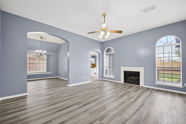 11563 Withers Way Cir, Houston, TX 77065