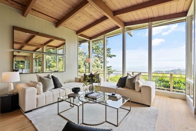 77 Prospect Ave, Sausalito, CA 94965