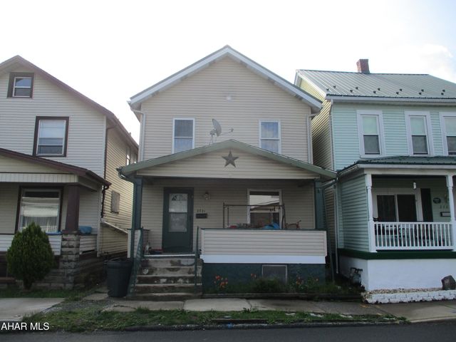 2721 Walnut Ave, Altoona, PA 16601