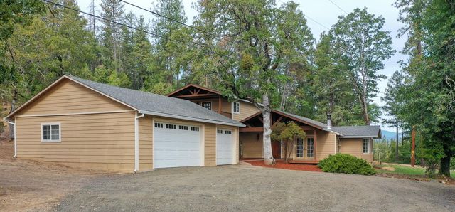 778-780 Ragsdale Rd, Trail, OR 97541