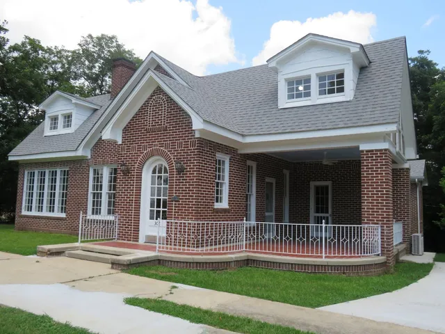 302 S  Huntington St, Kosciusko, MS 39090