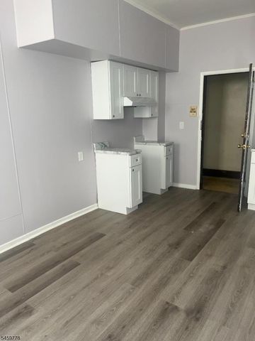 1055 Main Ave #15, Clifton, NJ 07011