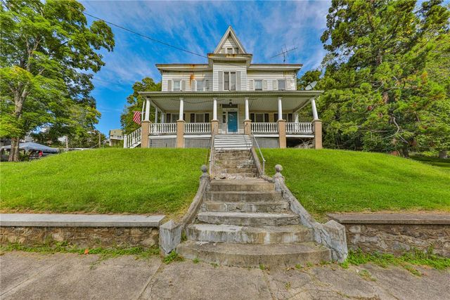 425 Spring St, Easton, PA 18042