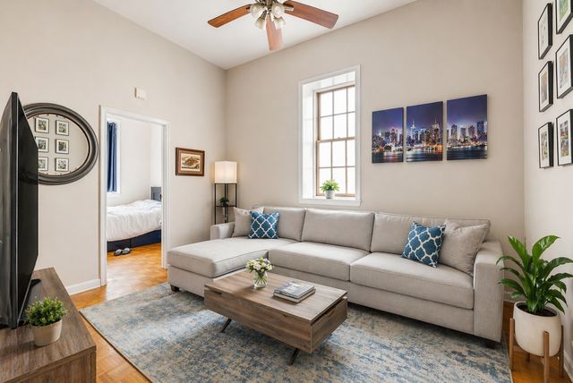 257 Water St #2A, New York, NY 10038