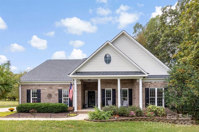 1399 Piper Ct, Concord, NC 28025