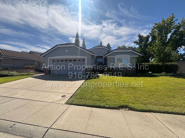 6000 Buggy Whip Ln, Roseville, CA 95747