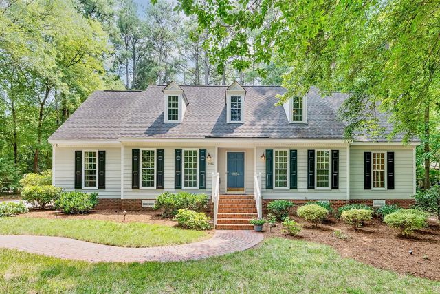 2104 Millpine Dr, Raleigh, NC 27614
