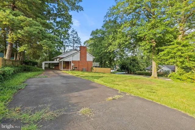 10913 Byrd Dr, Fairfax, VA 22030