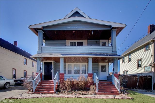 3316 W  97th St, Cleveland, OH 44102