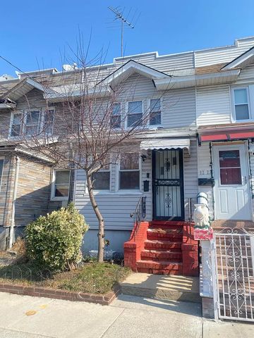 92-21 76th St, Woodhaven, NY 11421