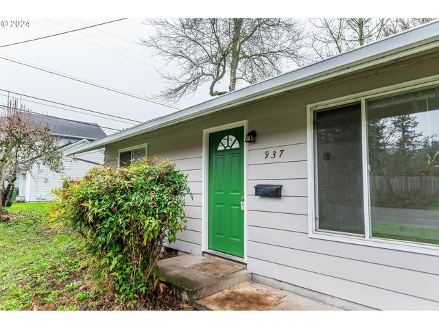 937 W  27th Ave, Eugene, OR 97405