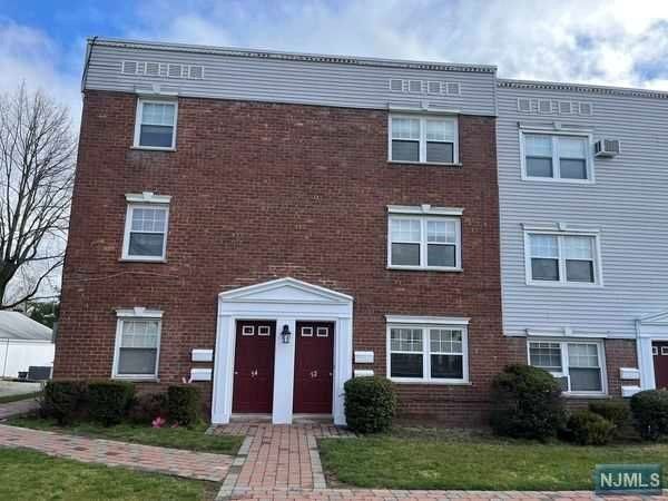 52A Hastings Ave, Rutherford, NJ 07070