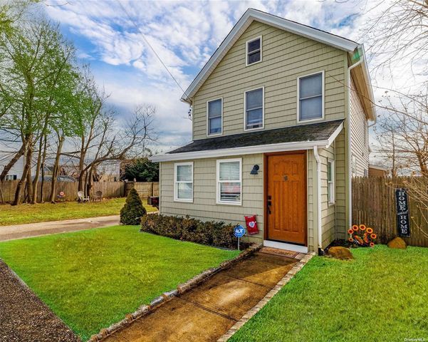 56 Thorne Street, Patchogue, NY 11772