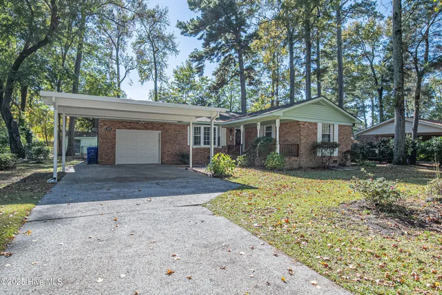 210 Westhaven Road, Greenville, NC 27834